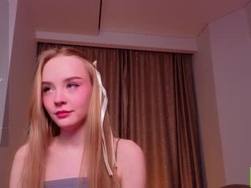 girl
        lissa_meooow cam image #3854732