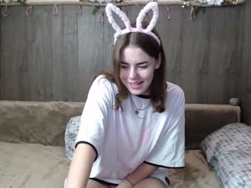 girl
        _alicewonder_ cam image #806880