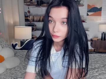 girl
        riskyproject cam image #6342542