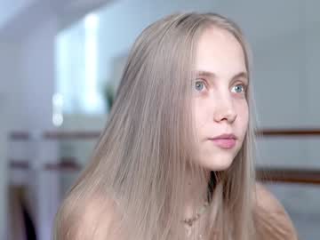 girl
        appr0ved cam image #5101379