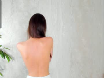 girl
        cutie_ghostie cam image #3536158