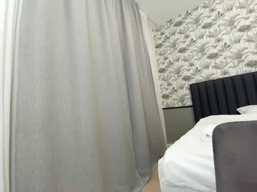 girl
        ehotlovea cam image #6096119