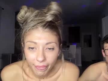 couple
        sexyandy738638 cam image #5431293