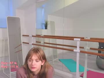 couple
        missis_america cam image #1921145
