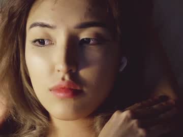 girl
        nayeonobi cam image #3750250