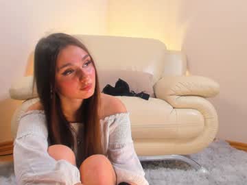 girl
        mellisagraham cam image #5009437