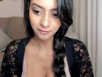 girl
        mayahepburn cam image #1894023