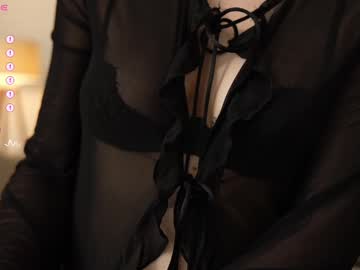 girl
        refined_style cam image #6739315