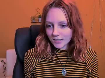 girl Live Cam Girls Love To Strip Naked For Their Viewers with elis_red1