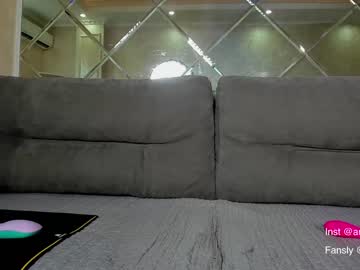 couple
        slemgem cam image #1581650