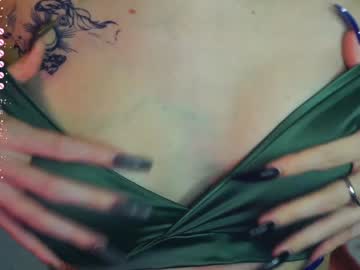 girl
        audreycarvin cam image #5002813