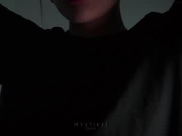 girl
        mystikei cam image #1050122