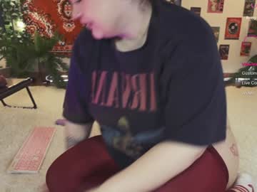 girl
        chery_lady22 cam image #6489508