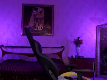 girl
        jessiccaburns cam image #286011
