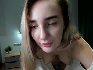 girl
        cuttiechloe cam image #5456977