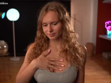 girl
        chillwithkira cam image #1548633