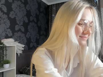 girl
        faithmark cam image #2586246