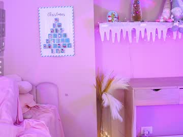 girl
        little_effy18_ cam image #5642958