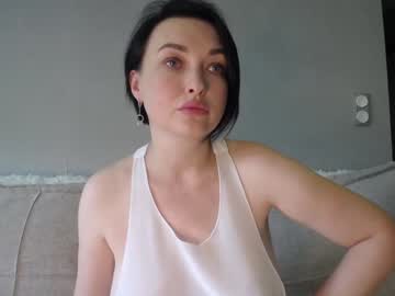 girl
        blueeyeess cam image #2451023