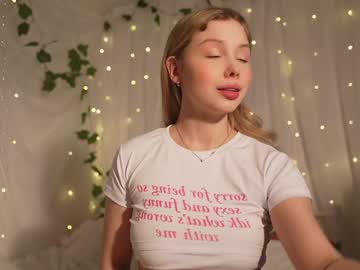 girl
        april_blush cam image #5728099