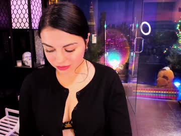 girl
        alma_pearl cam image #5912766