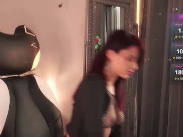 girl
        mysticxkitty cam image #5678645