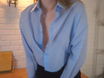 girl
        vibe_house cam image #5426048