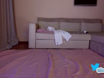 girl
        hollyextra cam image #124246