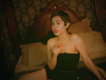 girl
        j_o_a_n cam image #4507612