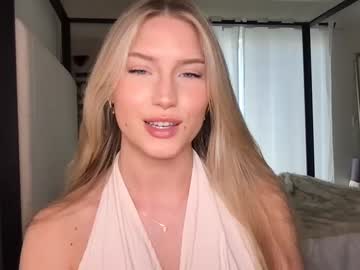 girl
        thezabrina cam image #1850637