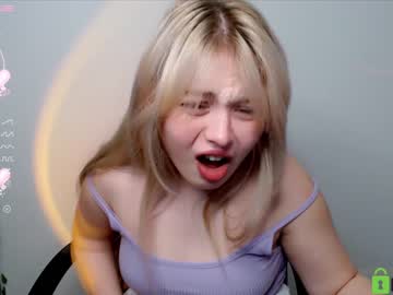 girl
        shy_blondiee cam image #1024618