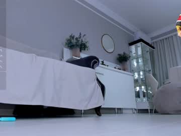 girl
        jin_ray cam image #2430023
