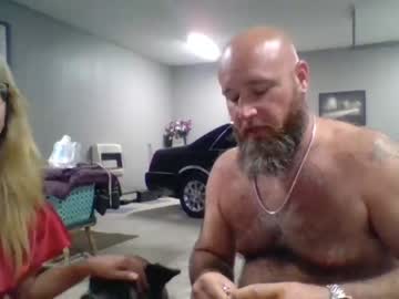 couple
        bahrcamper cam image #1552003
