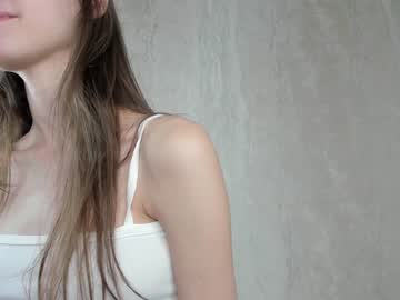 girl
        cutie_ghostie cam image #3586163
