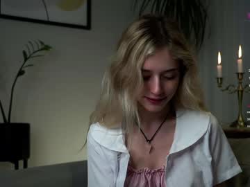 girl
        taitehambelton cam image #5034047