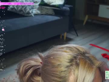 girl
        audreycarvin cam image #4429117