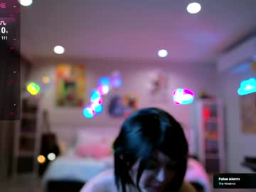 girl
        madnessalise cam image #4915233