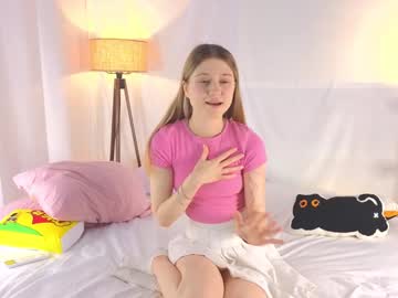 girl
        alisia_spinnet cam image #4396206