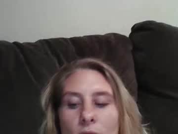 girl
        xreb94xx cam image #4457277