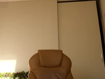 girl
        ronny_ponny cam image #5689559