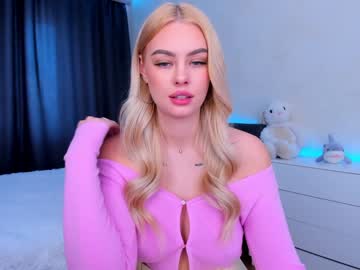 girl
        8a8y_nura cam image #1077457