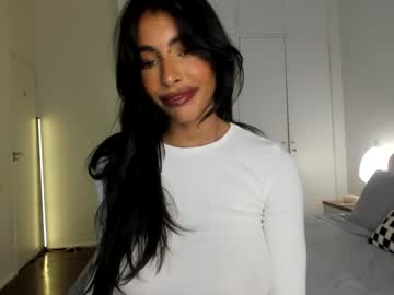 girl
        kaligray10 cam image #4786059