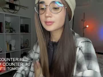 girl
        lonelly_lolly98 cam image #2682492