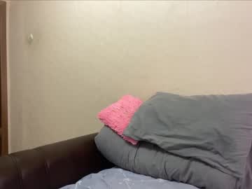 couple
        _krisvanessa_ cam image #1631721
