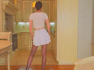 girl
        harrieteasley cam image #5257065