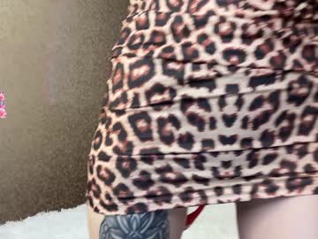 girl
        totallytiny_ cam image #4258052