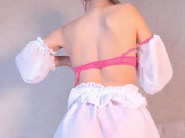 girl
        lesi_moonie cam image #4444282