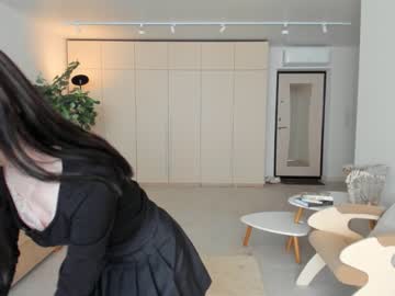 girl
        oki_dokie cam image #1630845