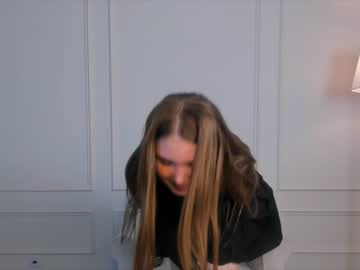 girl
        swetyway cam image #2540446
