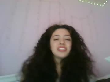 girl
        savinajade cam image #348283